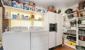 3125 Loma Ln, Charlotte, NC 28205