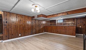 9938 Coventry Ln, Affton, MO 63123