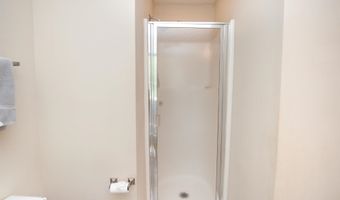 667 Shadow Dance Ln, Boiling Springs, SC 29316