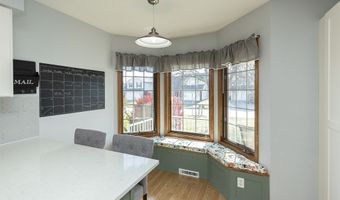 806 SE Kensington Rd, Ankeny, IA 50021