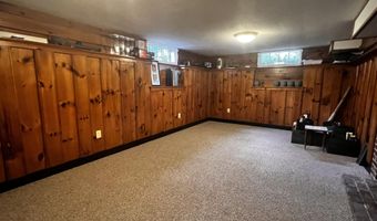66 Howard St, Bangor, ME 04401