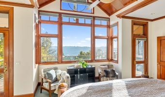 568 Sunset Dr, Angwin, CA 94508