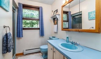 81 Shippee Rd, East Greenwich, RI 02818