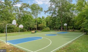 25030 GRAYWACKE Dr, Aldie, VA 20105
