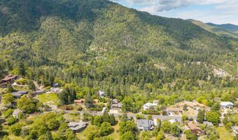 Terrace Street, Ashland, OR 97520