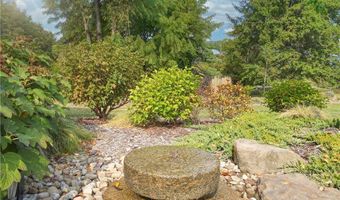 563 E Acadia Pt, Aurora, OH 44202