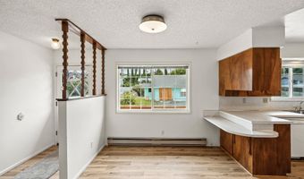 749 1ST St, Brookings, OR 97415