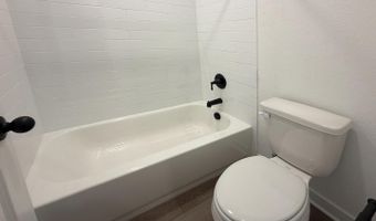238 Brood Dr, Adkins, TX 78101