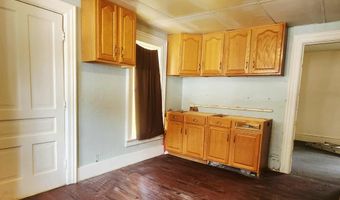 212 W Ash St, Albion, MI 49224