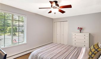 28 Marigold Cir, North Providence, RI 02904