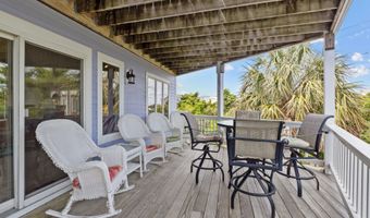 105 Island Quay Ct, Atlantic Beach, NC 28512