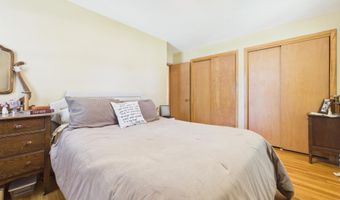 306 Park Ave, Alcester, SD 57001