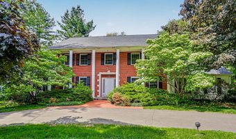 11 Tanglewood Dr, Danbury, CT 06811