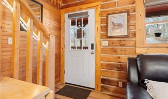 10510 Deer Dr, Birdseye, IN 47513