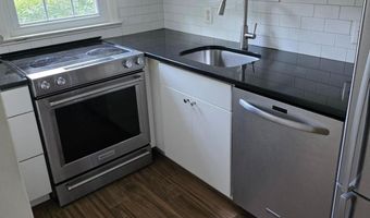 2908 13TH Rd S 102, Arlington, VA 22204
