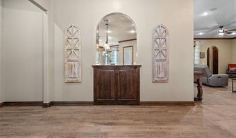 579 Chateau Bnd, Ardmore, OK 73401