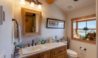 30 VISTA Rd, Cora, WY 82925