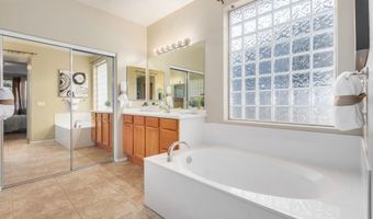854 E AQUARIUS Pl, Chandler, AZ 85249