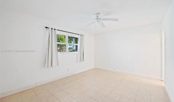 3812 N Circle Dr, Hollywood, FL 33021