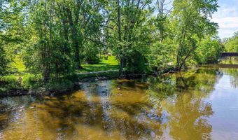 329 Ely St, Alma, MI 48801