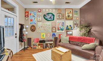 309 E Duffy St, Savannah, GA 31401