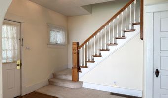 3023 Woodland St, Ames, IA 50014