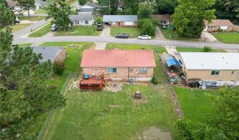 904 N St, Barling, AR 72923