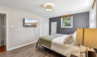 8014 KIDD St, Alexandria, VA 22309