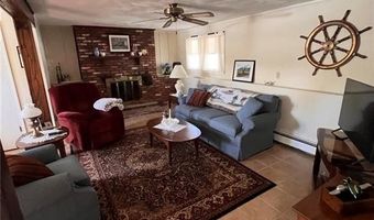 1 Midlands Dr, East Greenwich, RI 02818