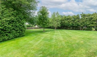 75 Wood St, Bristol, RI 02809