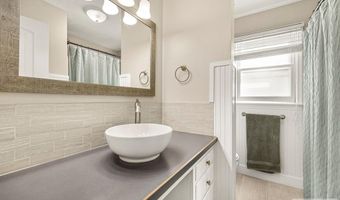 364 S Adams Ave, Blackfoot, ID 83211