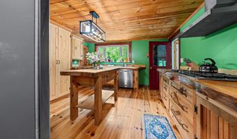 164 Stagecoach Rd, Barrington, NH 03825