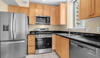 851 N GLEBE Rd 1419, Arlington, VA 22203