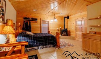 40 Castle Rock Rd, Cody, WY 82414