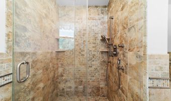 78 Wayside Dr, Aberdeen Twp., NJ 07735