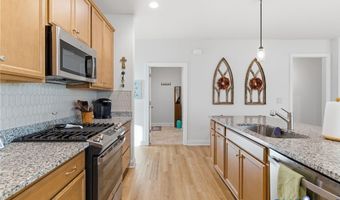 124 Axton Ln, Ashland, VA 23005