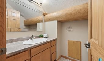 47065 308 St, Beresford, SD 57004