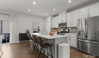 2037 Birchside Dr, Charlotte, NC 28205