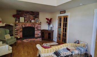 11 Bracket Cir, Charlestown, NH 03603