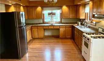 1506 4th St SE, Austin, MN 55912