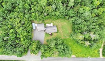 21 Bowling Green Ln, Belfast, ME 04915