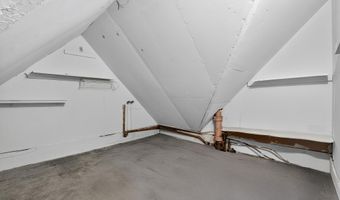 93 W 35TH St, Bayonne, NJ 07002