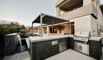 94 Glade Hollow Dr, Las Vegas, NV 89135
