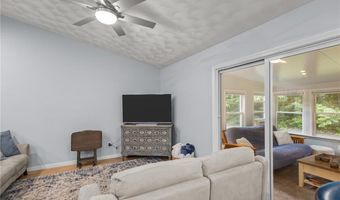 4 Hunters Run, North Providence, RI 02904