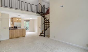 3062 S BUCHANAN St #C2, Arlington, VA 22206