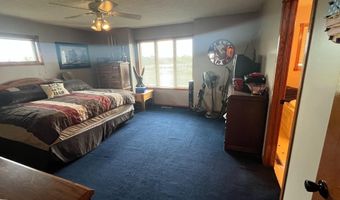 27450 SW 32nd Rd, Beatrice, NE 68319