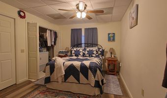 200 WOODS Ln, Anna, IL 62906