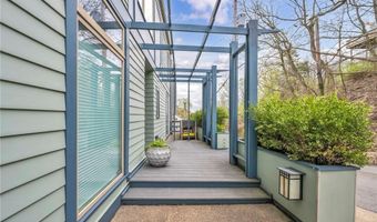 101 Brosville St, Airville, PA 15203