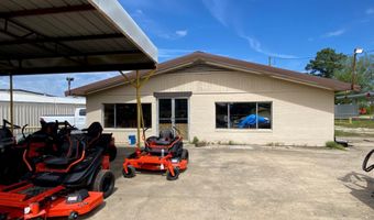 412 425 E Front St, De Kalb, TX 75559