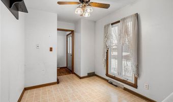 2010 11th Ave NE, Austin, MN 55912